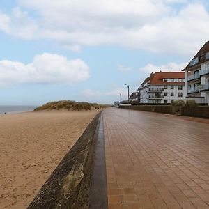 Huswell - Apartment With Garden At The Seaside In Knokke